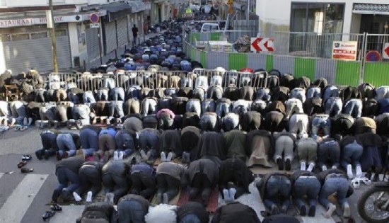 France Bans Muslim Street Prayers